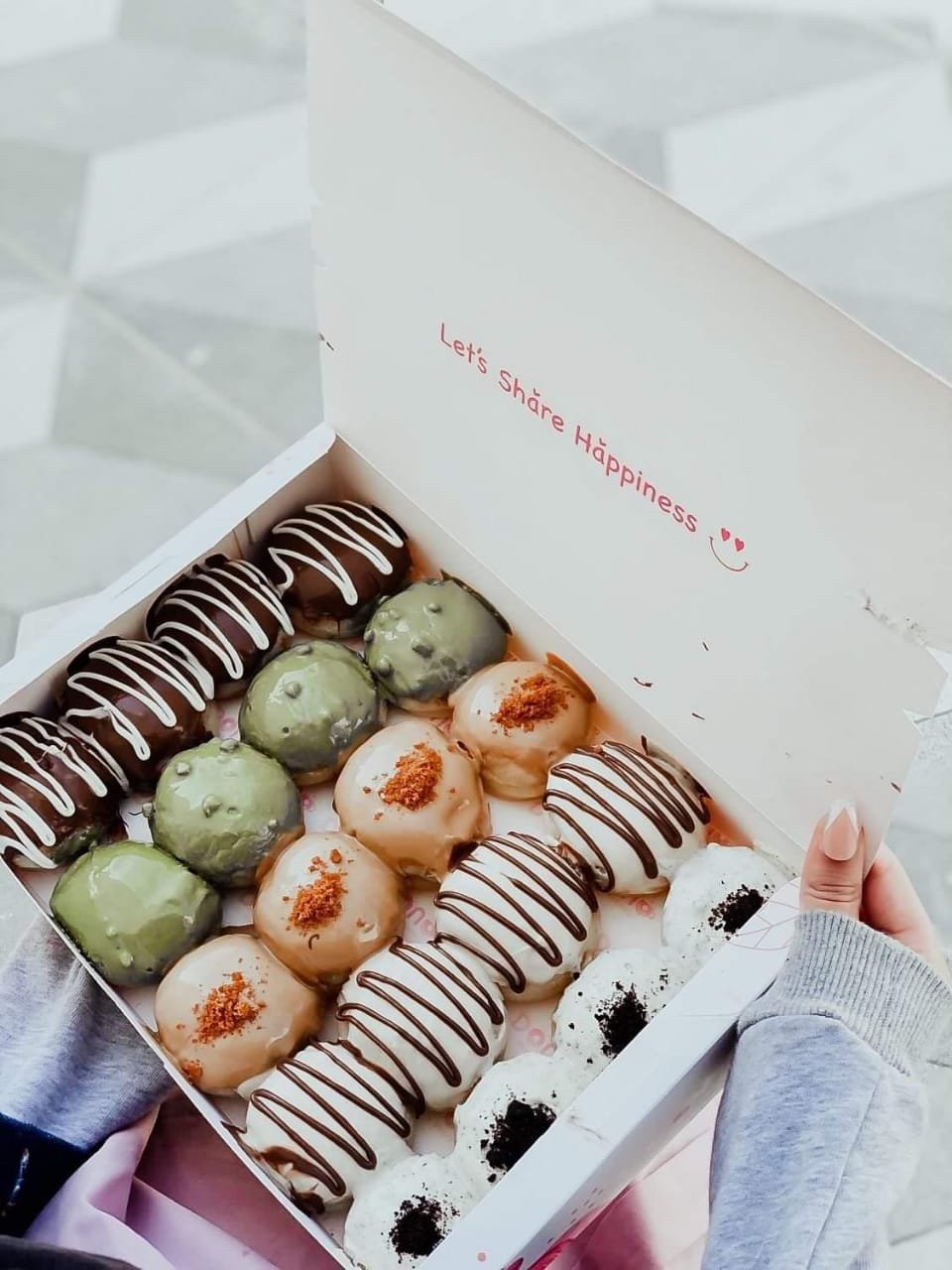 Donut  Medium size Box