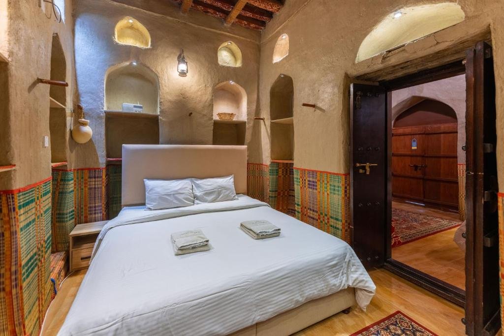 King Suite with Pool View